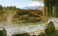 富士のふもとの温泉ホテル！鐘山苑